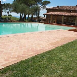 bordo piscina cotto chiaro