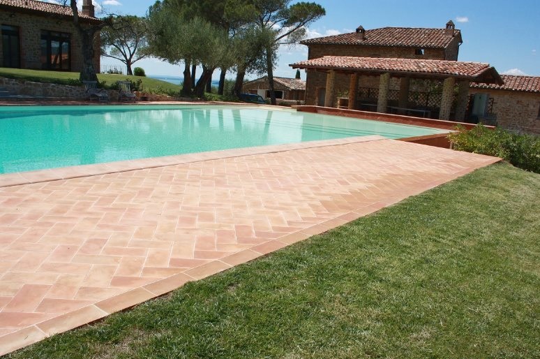 bordo piscina cotto chiaro