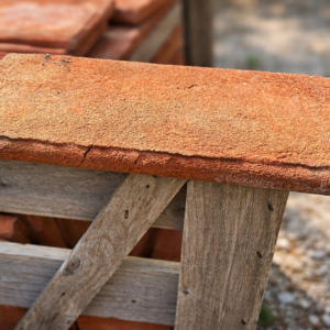 dettaglio pezzo scale cotto