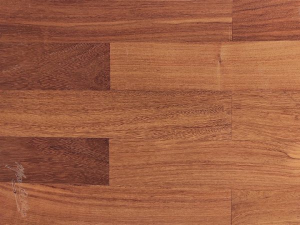 Parquet in Doussiè Africa massello