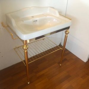 lavabo con struttura oro