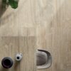 tavolo gres effetto travertino