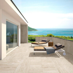 terrazza pavimentata e rivestita travertino gres