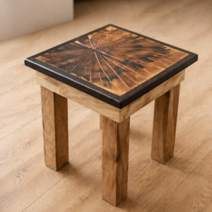 sgabello in legno